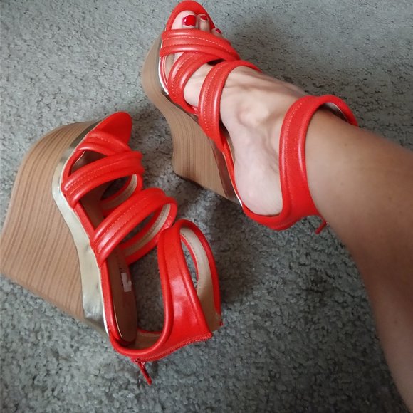 JUST FAB - BRIGHT ORANGE PLATFORM WEDGE - SIZE 7 - Picture 5 of 5